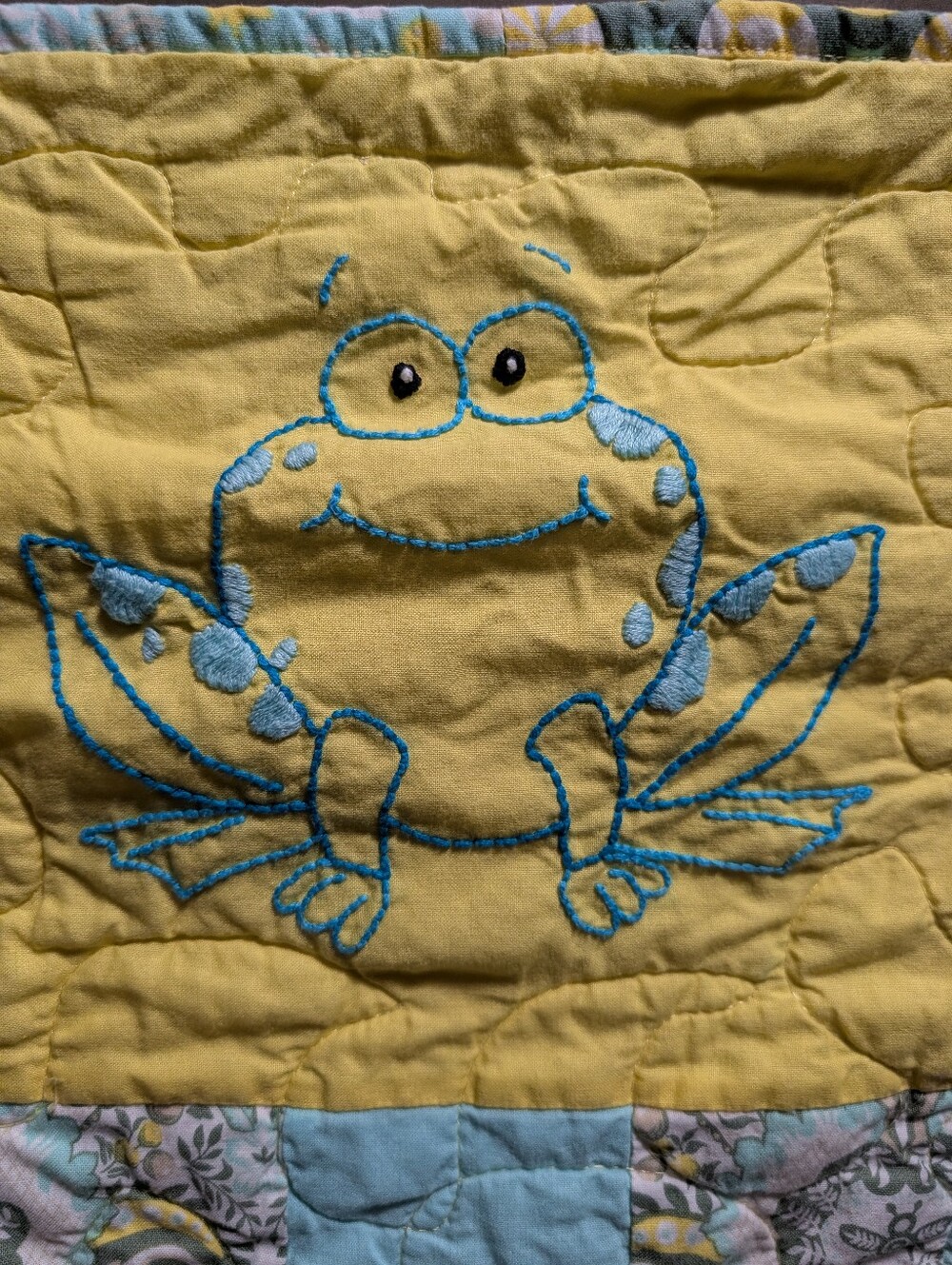 Blue and Yellow Patchwork Baby Quilt with Animal Embroidery 56x52 - Picture 2 of 7